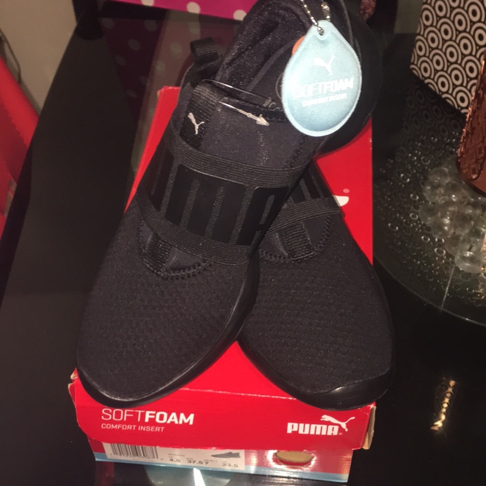 Black puma memory foam